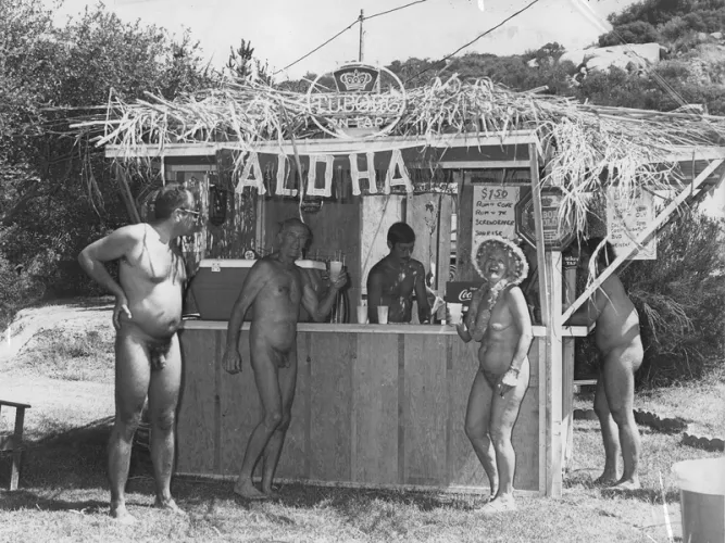 Aloha bar ($1.50 for a R&C)