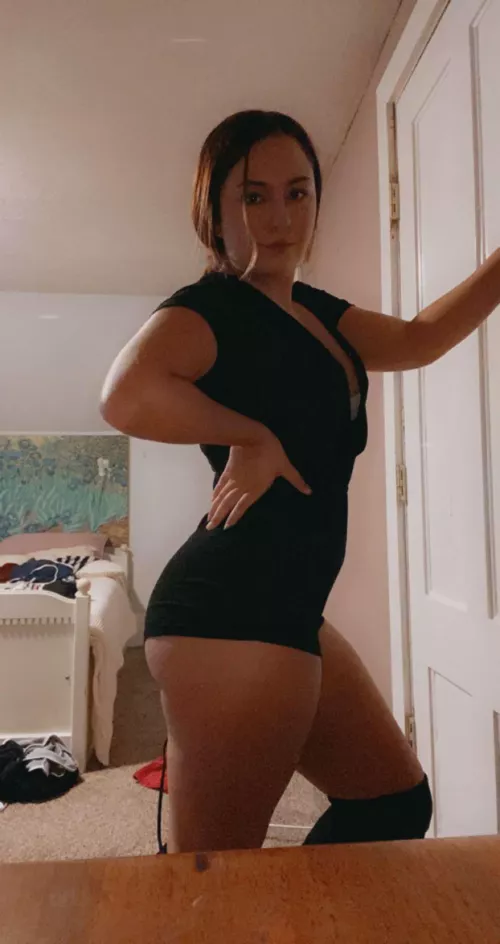 Alone and very bored i wanna find some serious talking kik me at sophiarein1203 😚💚