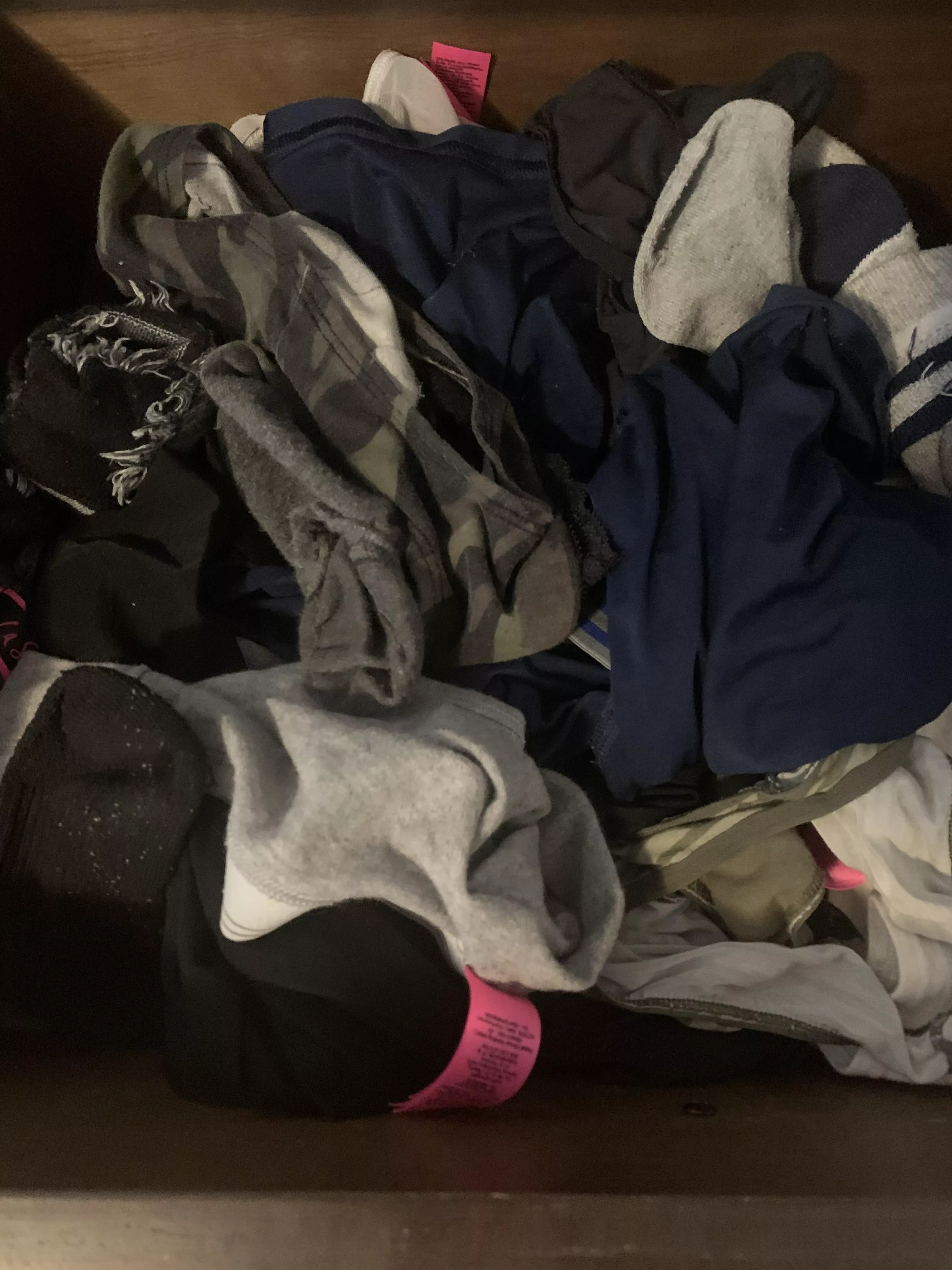 Alone with my cousin’s panties for the weekend 🤤🍆