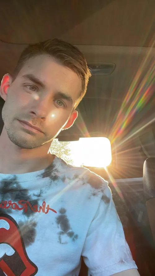 Always looking for more gaymer friends! DBD or Genshin players?