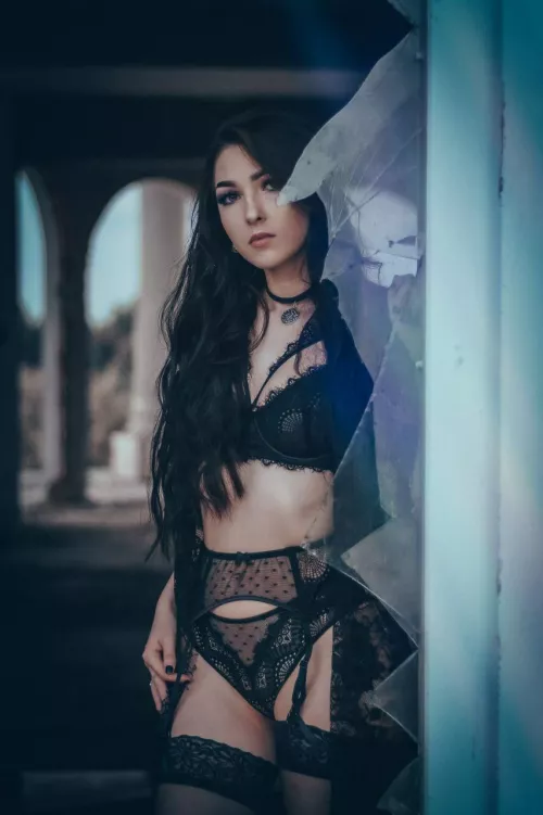 am I girlfriend or fuckdoll material?