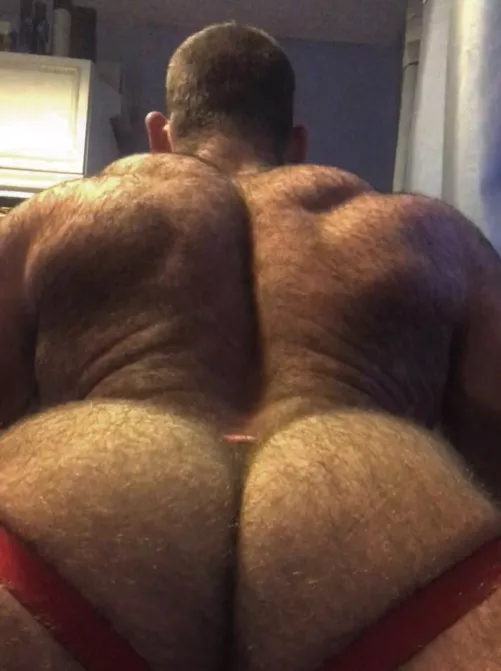 Am I the only ohe who loves a muscular back side?