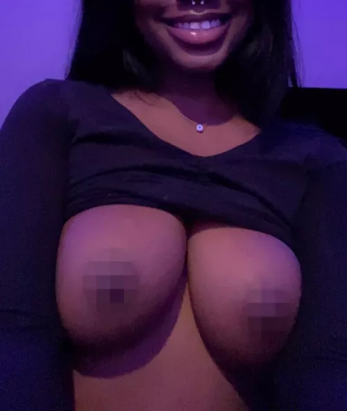 Am I worth your time? 😘