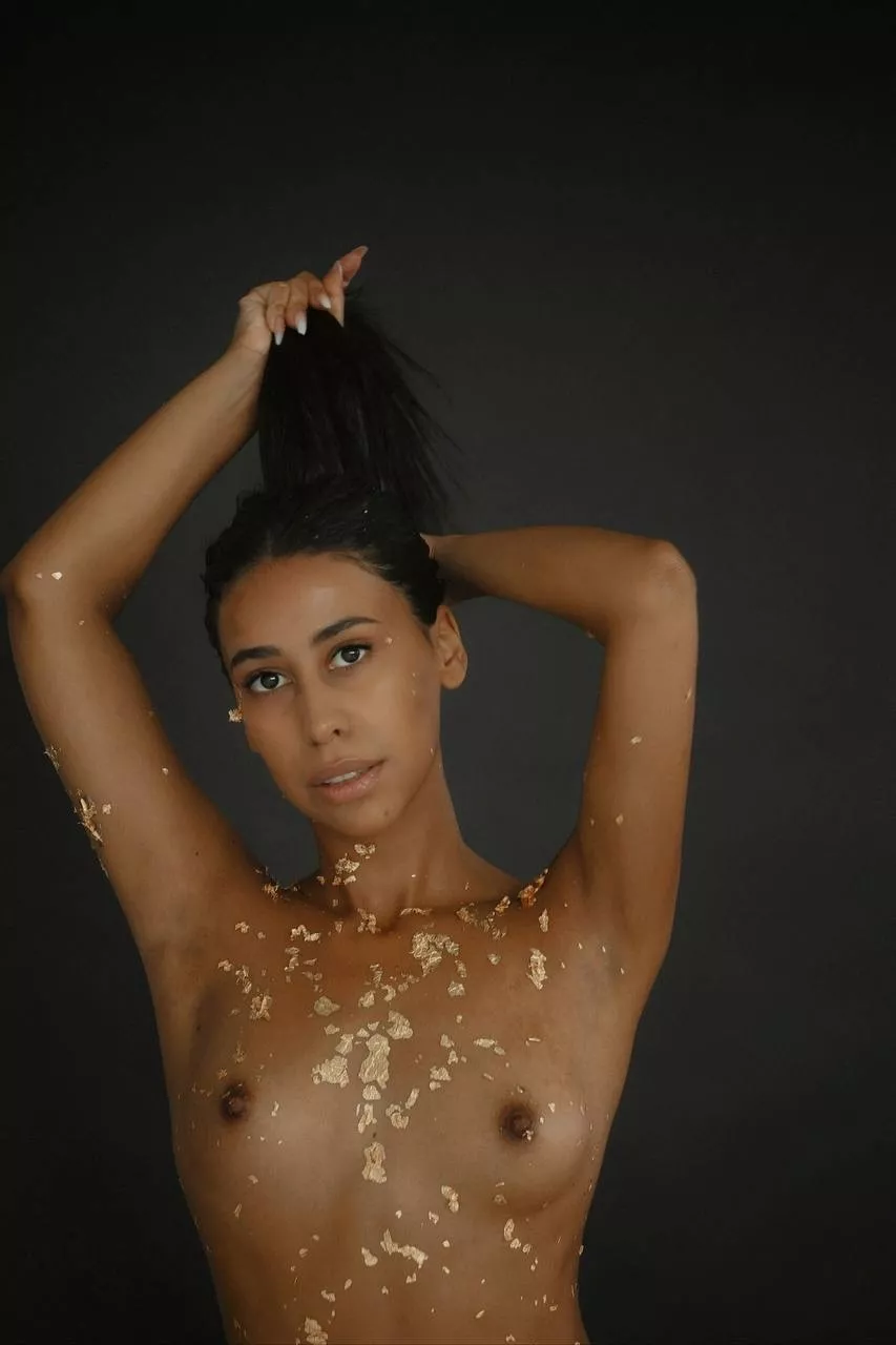 Any boobs lovers awake? This one’s for you