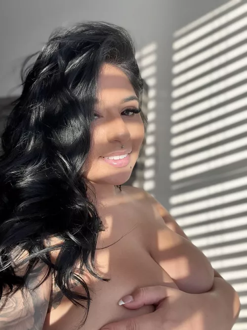 Any bullies want to talk about my slut mom? Pm to chat 😩