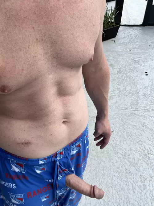 Any Canes Milfβs wanna place a friendly wager on the game today?