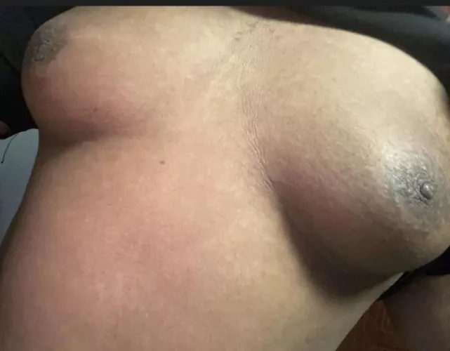 any chubs with nipple fetishes or want to watch porn together? (im uncut) hit my dm