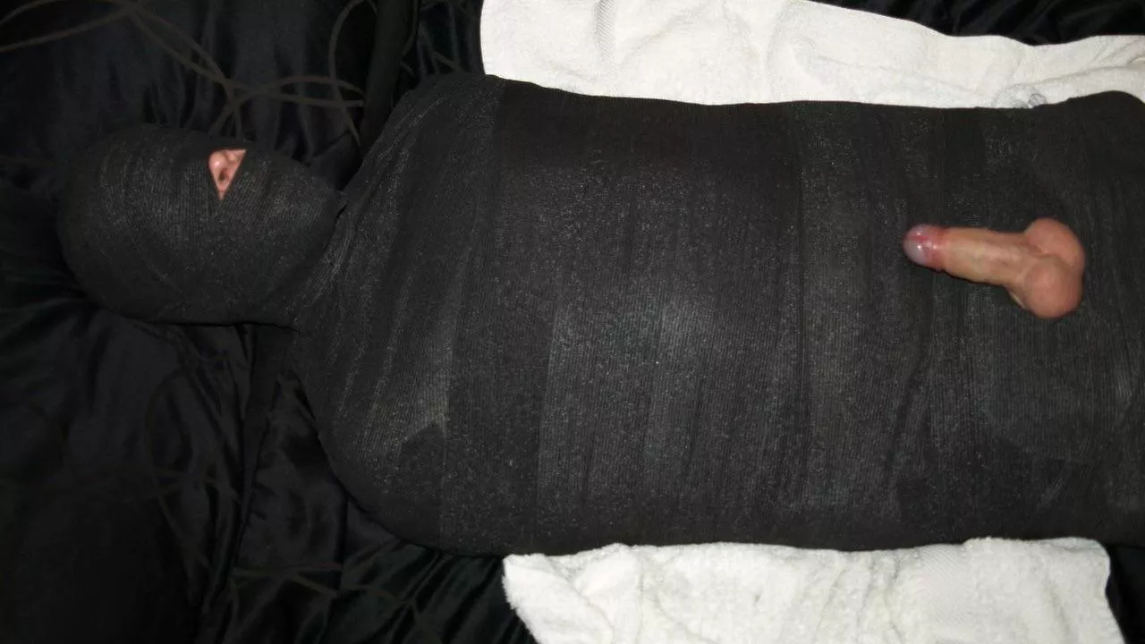 Any femboys want to be mummified and played with I promise you’ll get some kind of orgasm. 😈 maybe