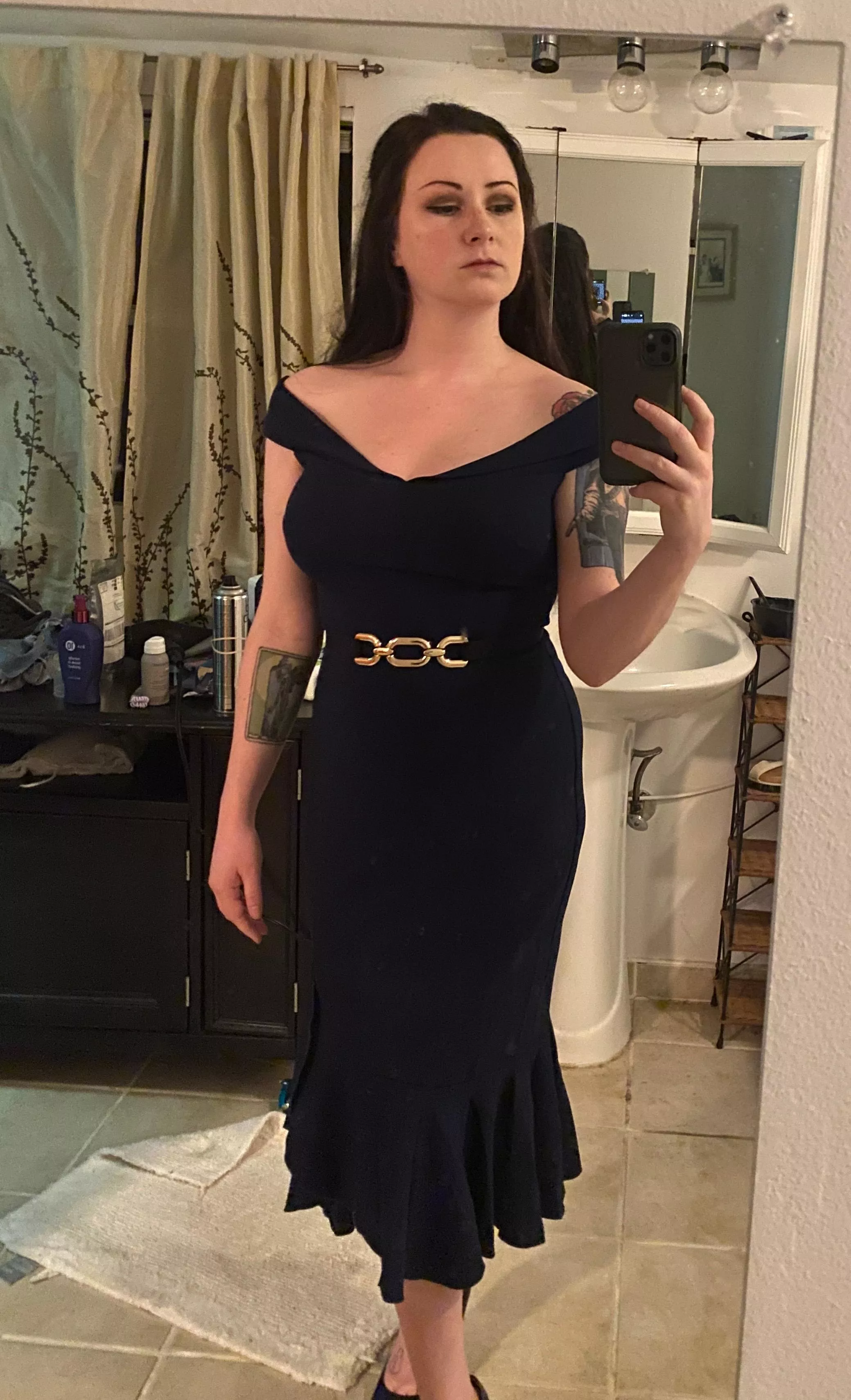 Any interest in my size queen fiancée? Any interest in my size queen fiancée?