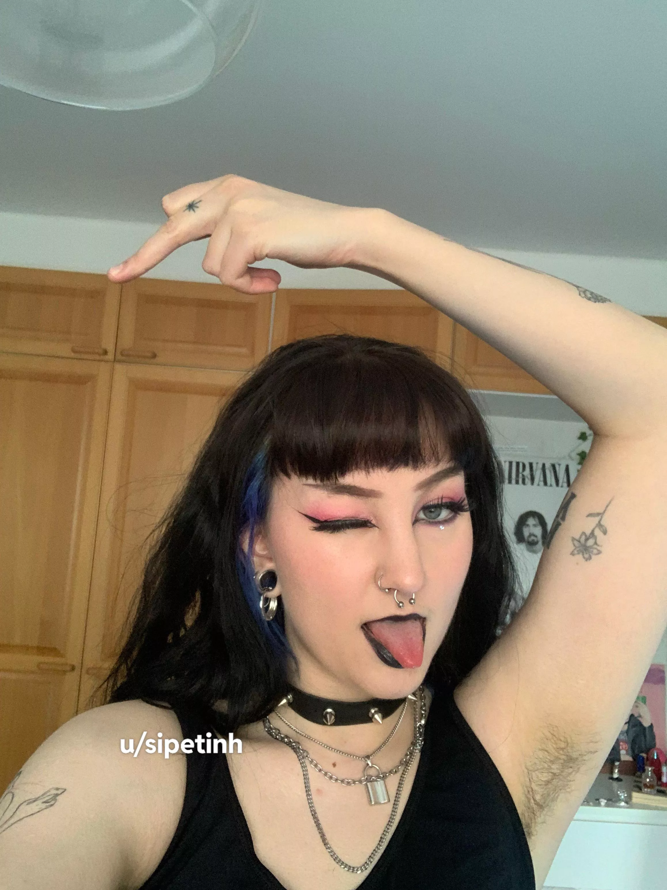 Any lovers of domme armpits?