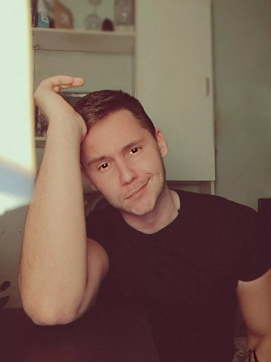 any movie recommendations for tonight ? 🤗🎬