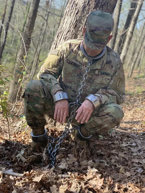 Any one at Camp Pendleton want to play with an army prisoner?