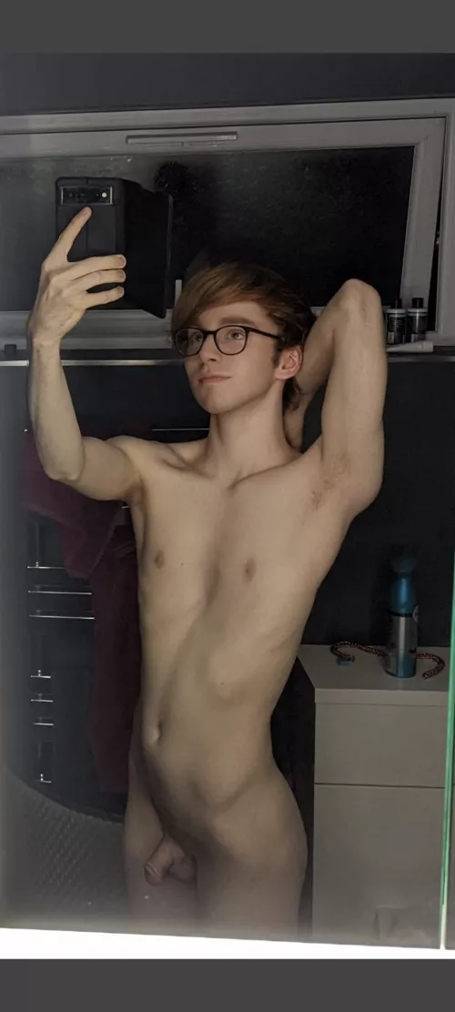 Any other redhead twinks about?😽