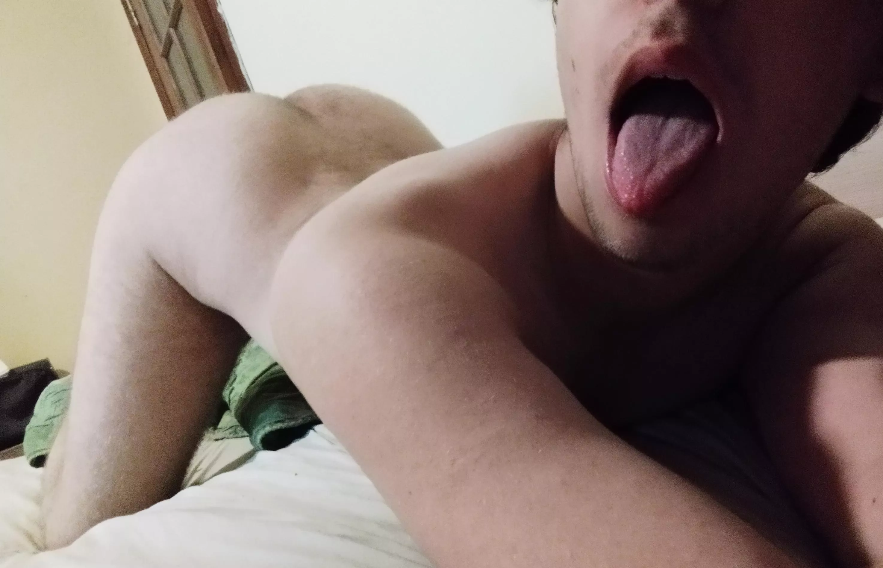 Anybody here need a gamer bottom?😉