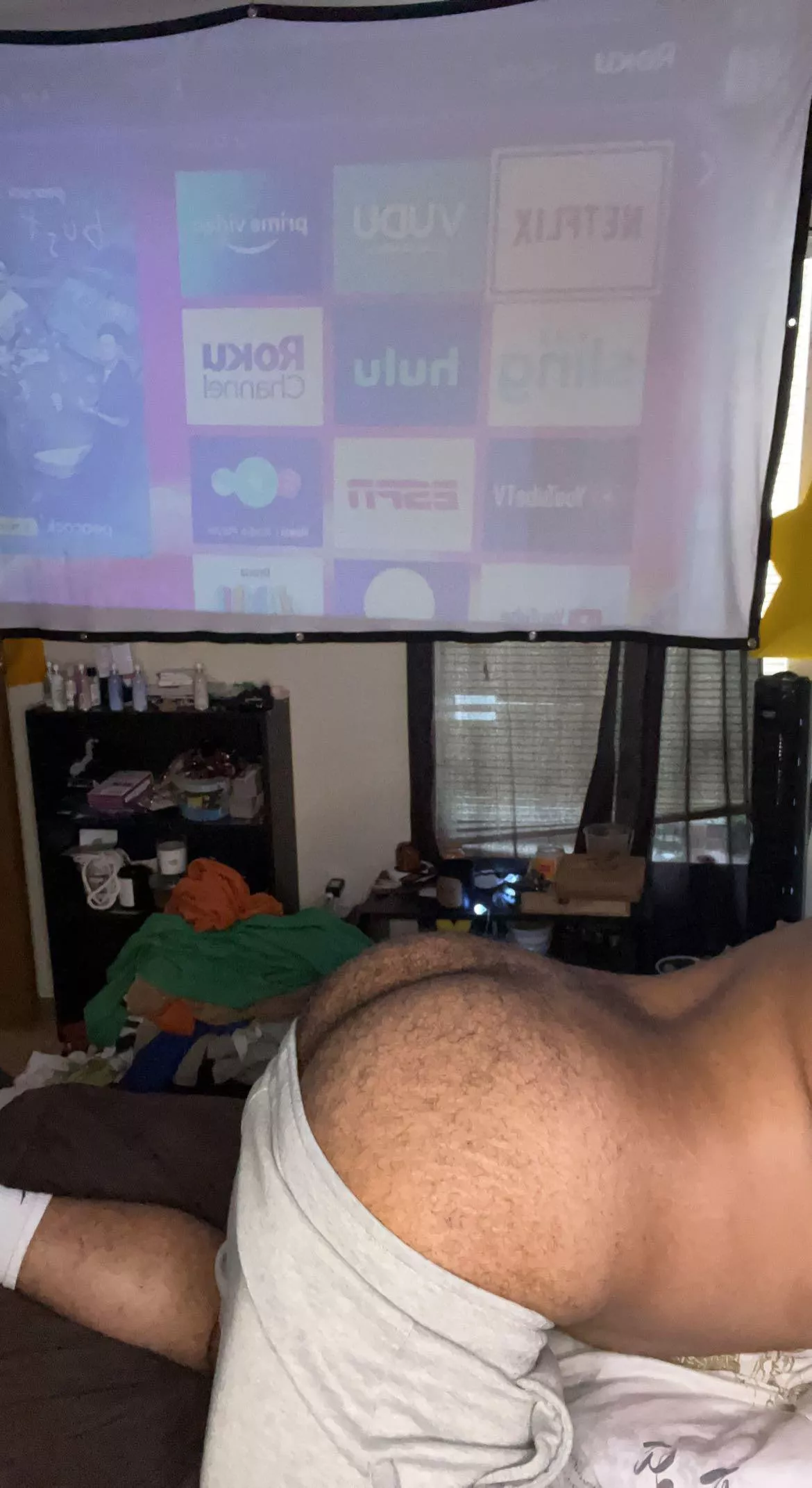 Anyone eat cake for breakfast? 😌😈