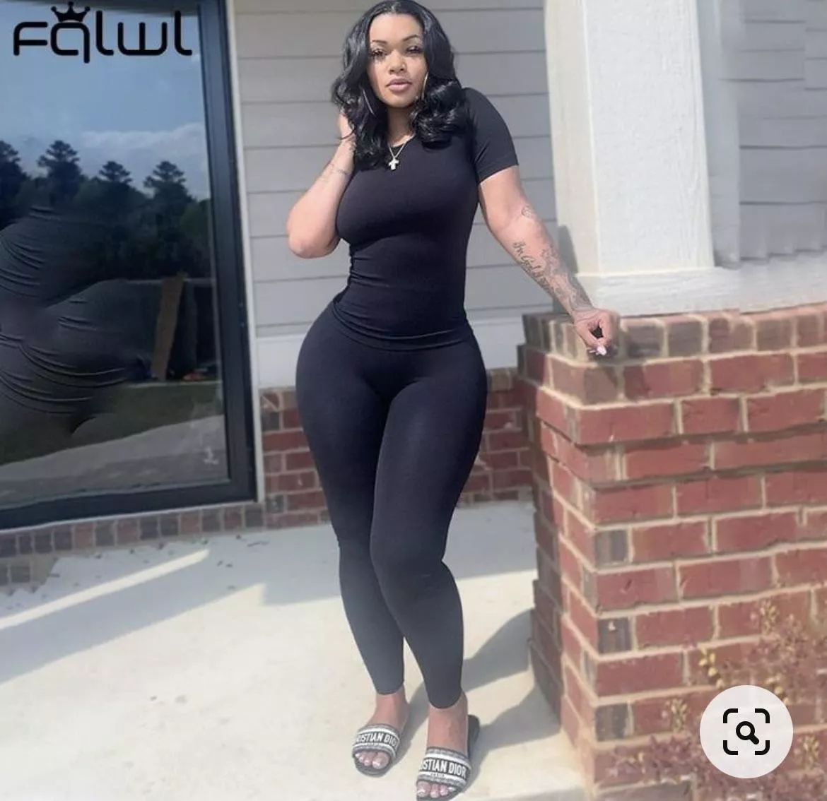 Anyone know her @? Name?