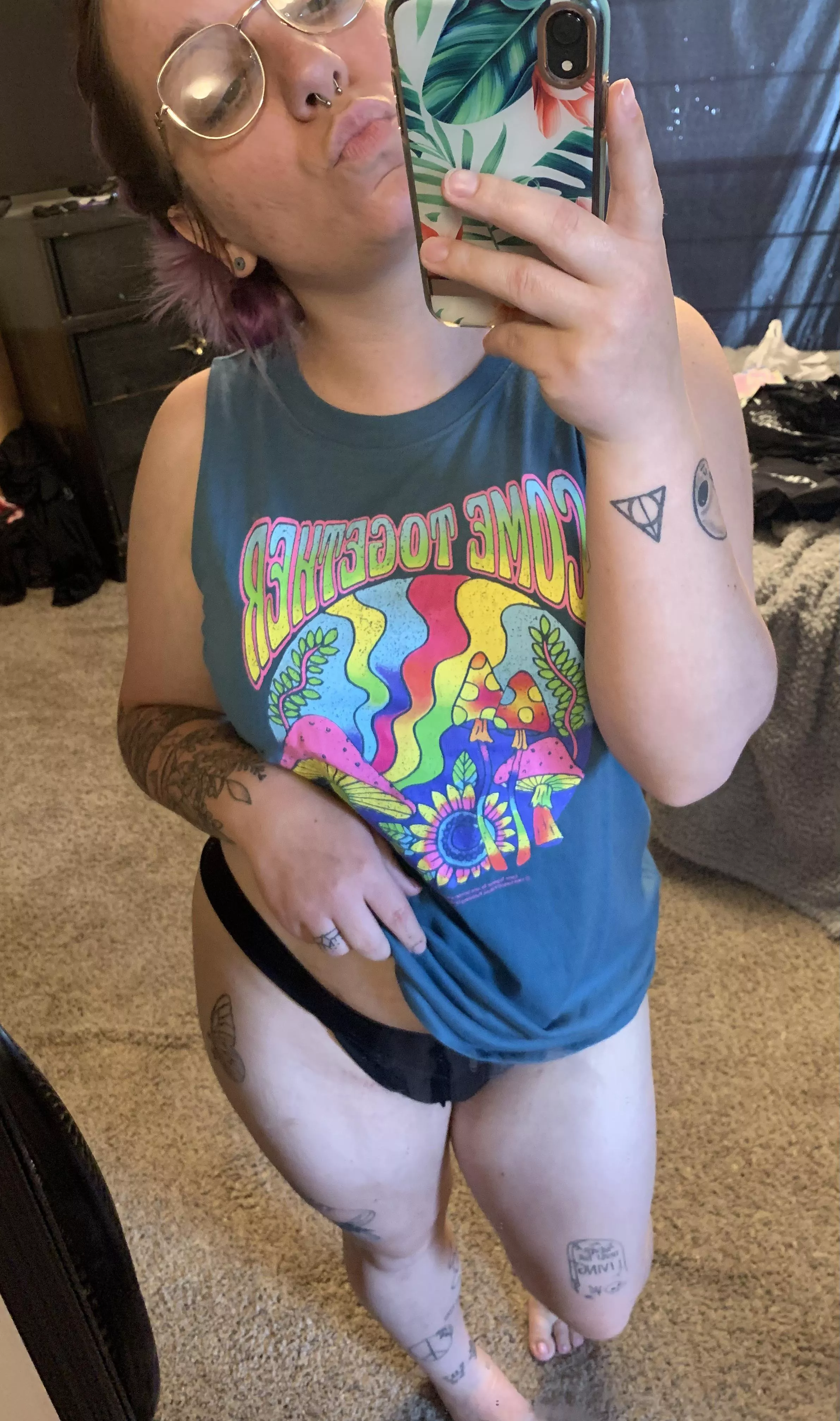 Anyone thirsty? 😏 come chat with me on my OF. 🥺