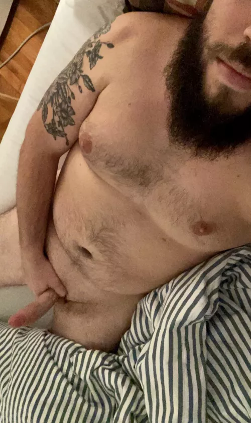 Anyone wanna come back to bed with me?