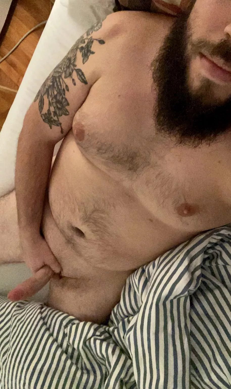 Anyone wanna come back to bed with me?