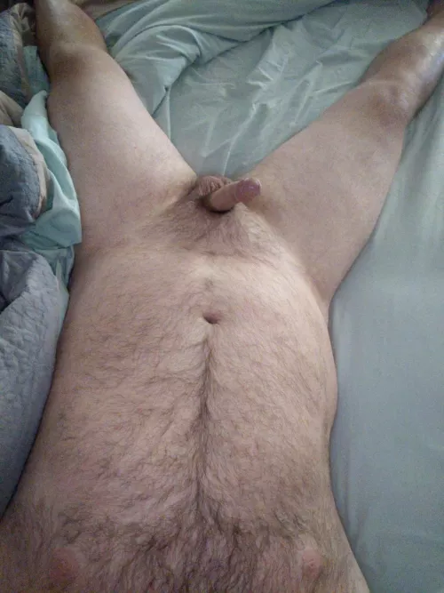 anyone wanna crawl in bed with me 😉