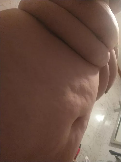 Anyone wanna tell my husband how lucky he is? Also, here's a new angle for you. lol