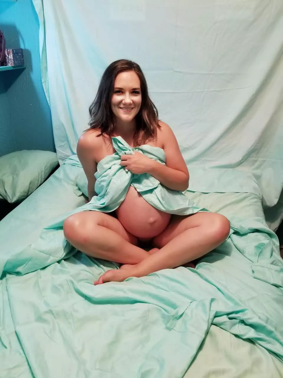 Anyone with a fleshlight or pocket pussy or fuck doll like to tribute my Preggo wife? DM with snap or kik