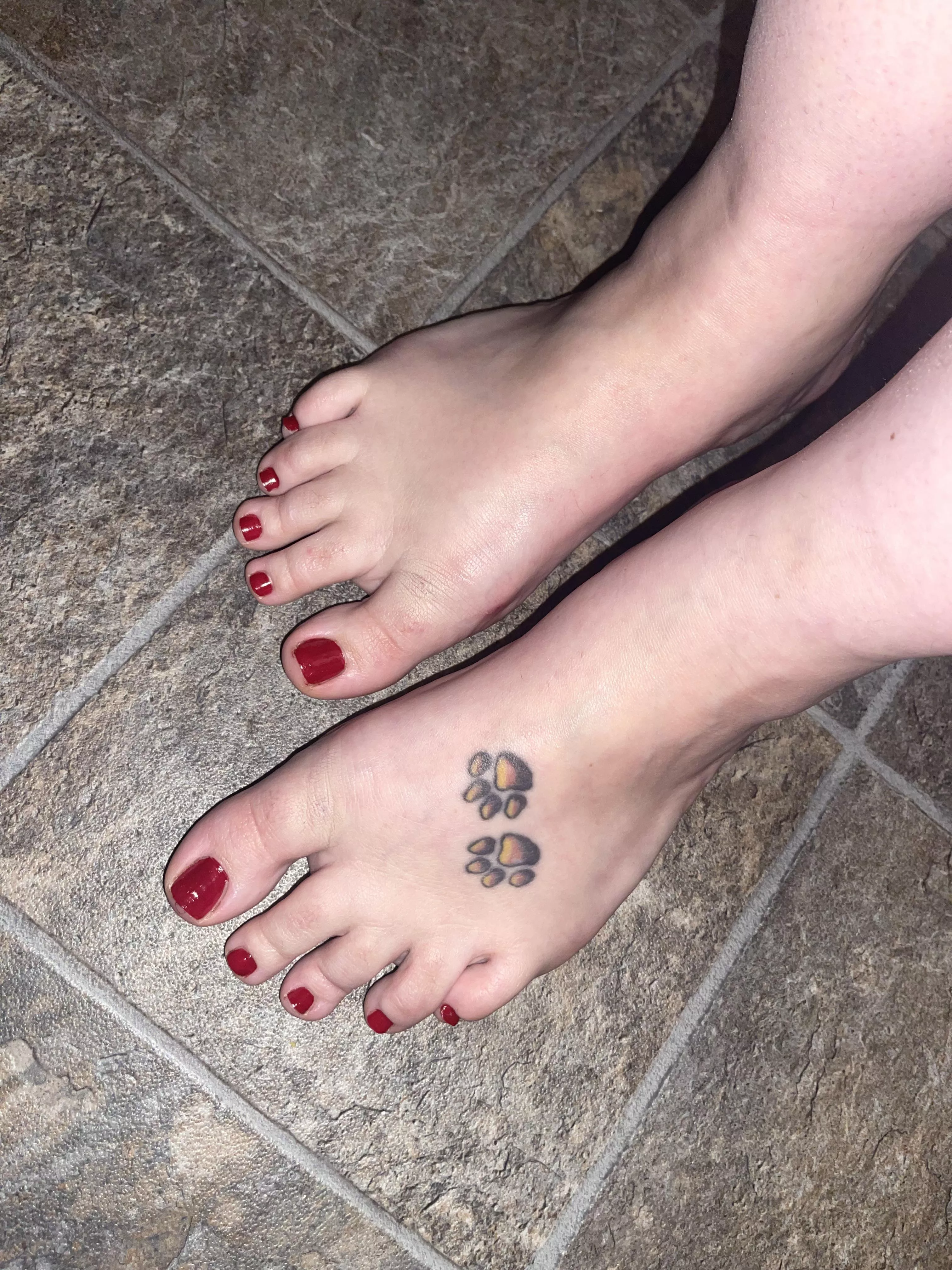 Are BBW feet ok?