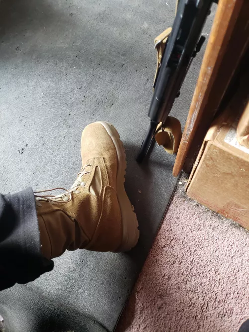 are bellevilles pre treated leather or do i need to get some mink oil to water proof them?