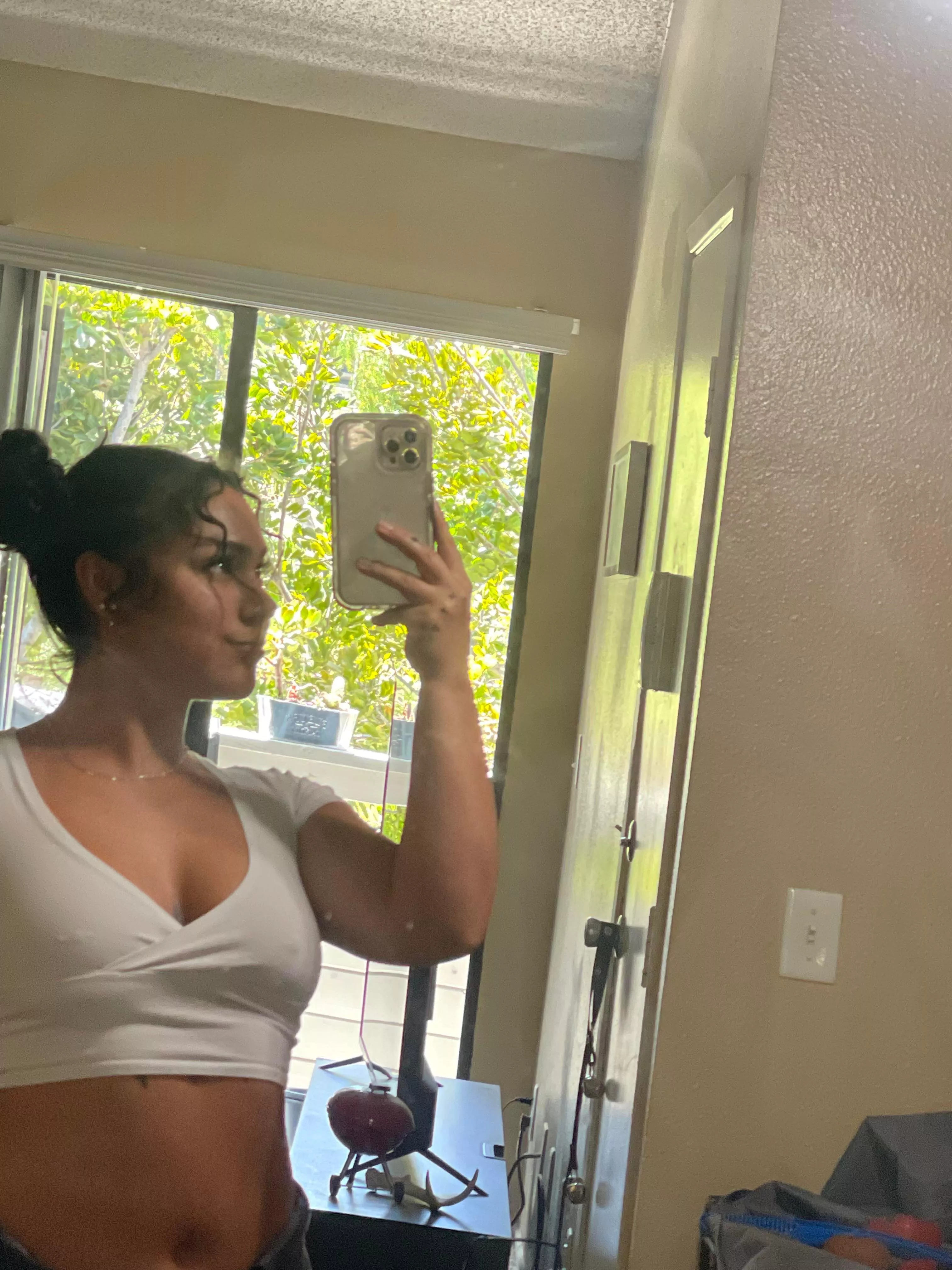 Are SFW pics also welcome here?😊