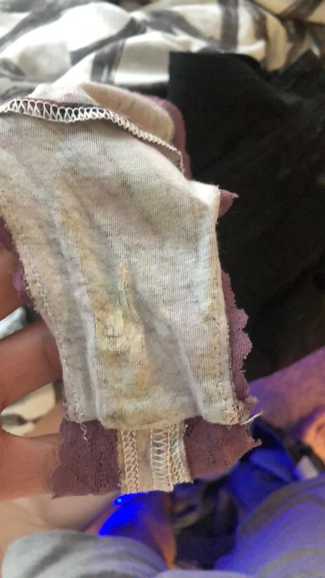 Are you alone at home and bored? You got access to your moms/wife/gfs panties and bras and her sex toys. You want to do as I say and get cucked? Pm is open.