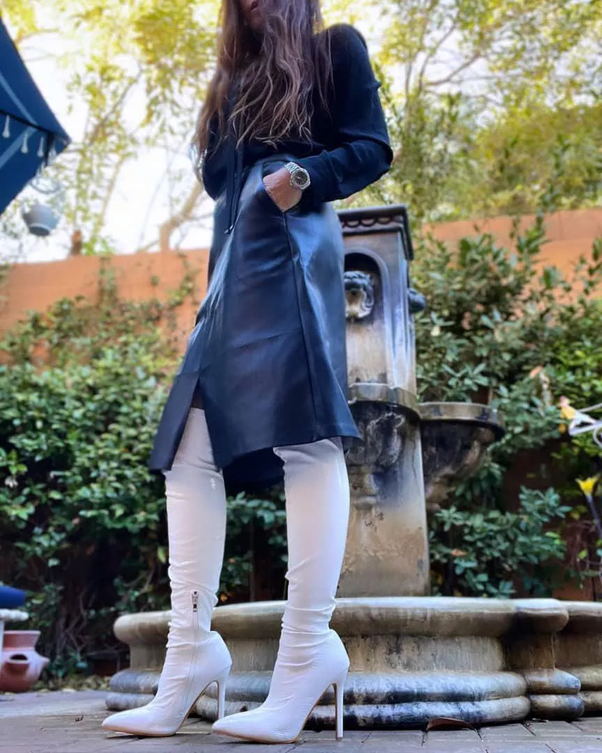 Are you ready to serve with your mistress 💋💋💋