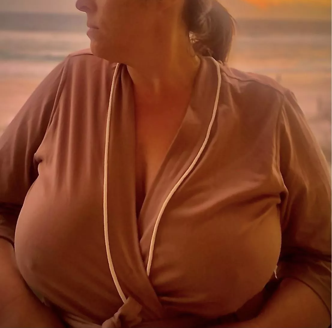 At the beach, hoping someone will notice this 40yr old milf.