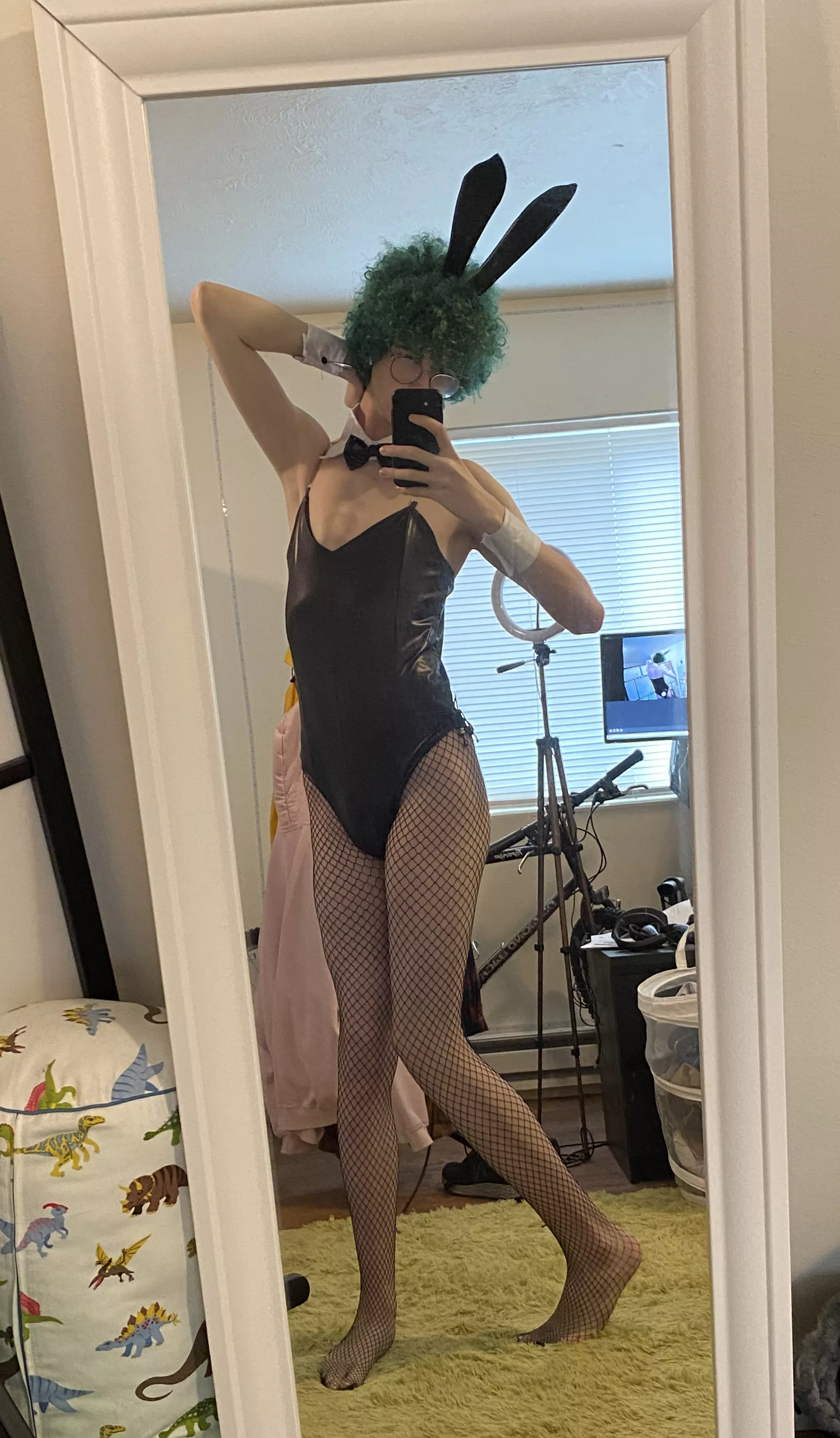 at your service! 👯‍♀️