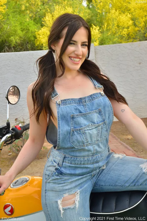 Aubree Valentine