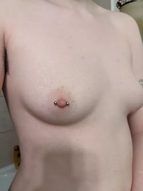 b cups fresh out of the shower !