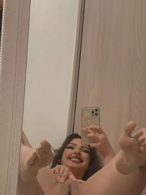 bad angle but hope you enjoy my feet