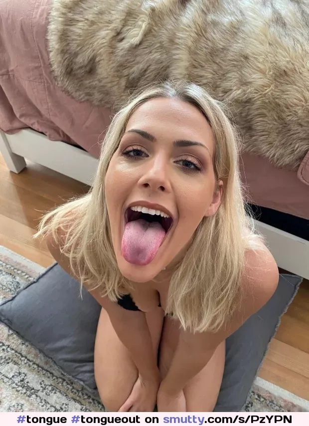 😎👅 Begging for a Snack 👅😎