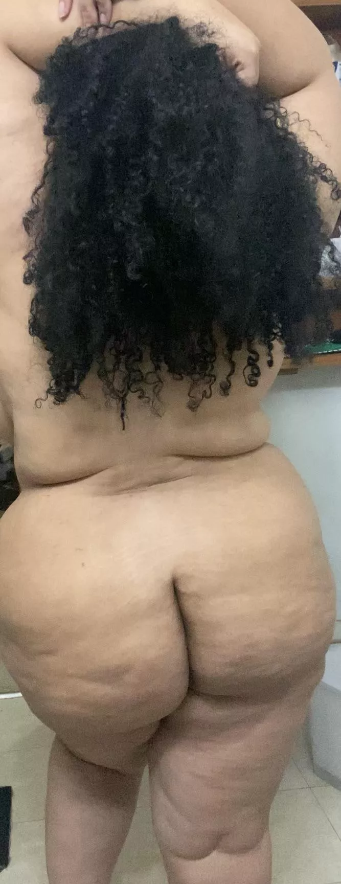 Bend me over and take what’s yours 😈