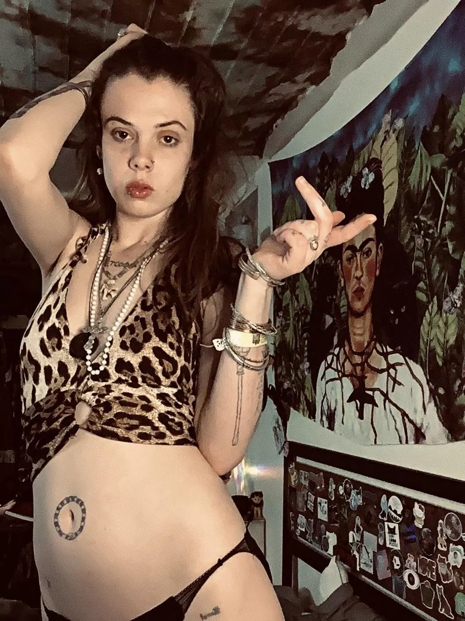 Beta males and sissy bitches were made to be used and abused. 🤷‍♀️👠😏 [domme]