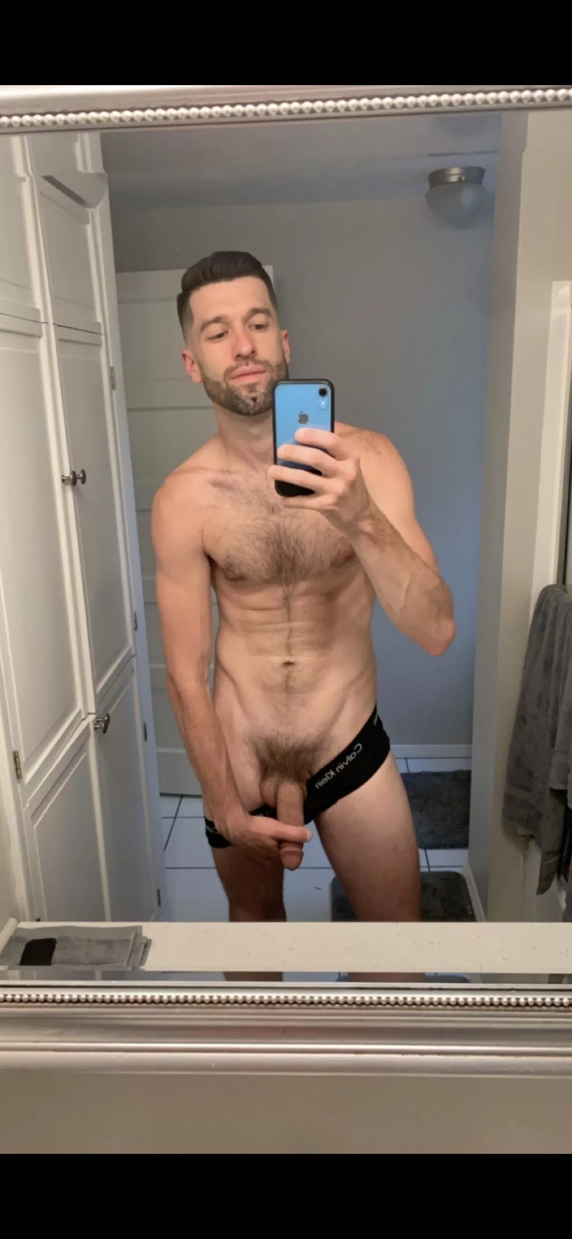 Bi. Any sexy ladies or curious bros wanna chat HMU