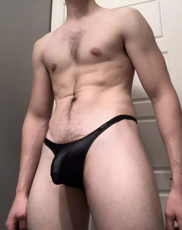 Black fits good [M](30)