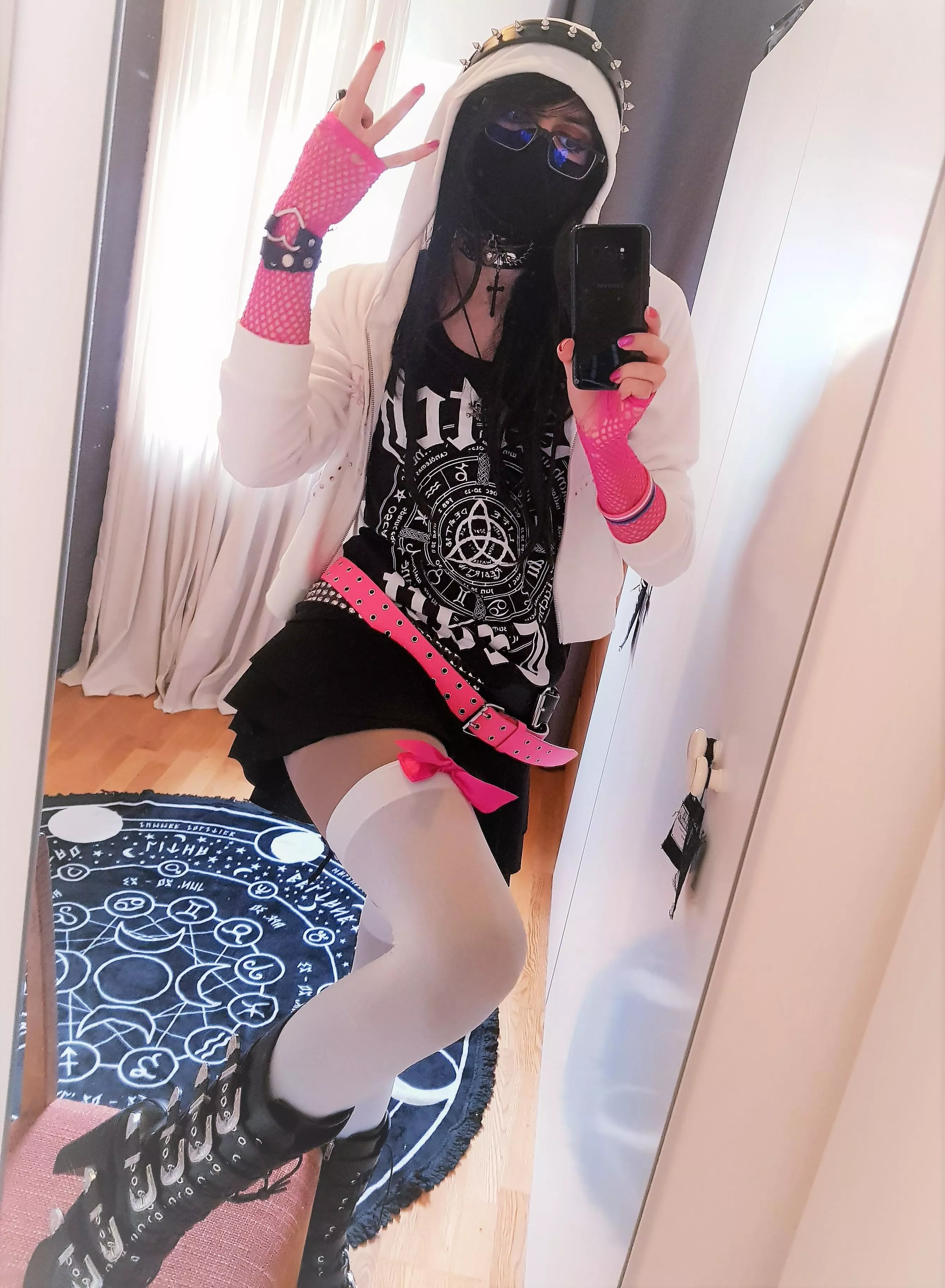 Black🖤White🤍Pink💗 Emo/Scene outfit