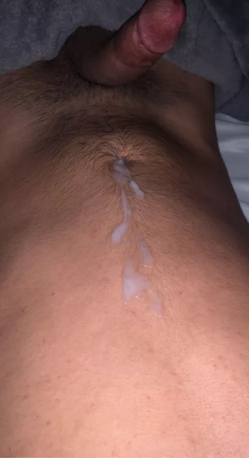 Blew a fat load on myself, Add my snap xxjsimexx 🤤