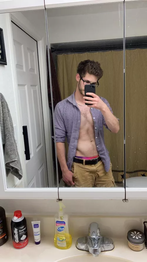 Bonus pic since you all loved the last one so much 🥰