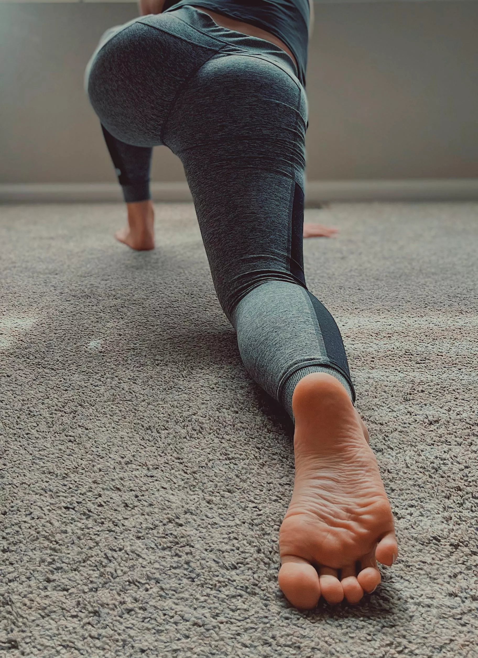Booty too cute while doing Yoga