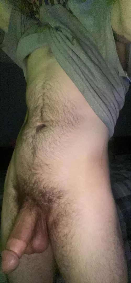 Bored at work .. posting this pic i took earlier this week ;) how do we like it ?