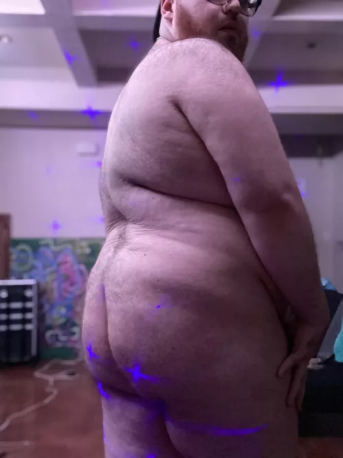 Bottom chub looking for chaser top