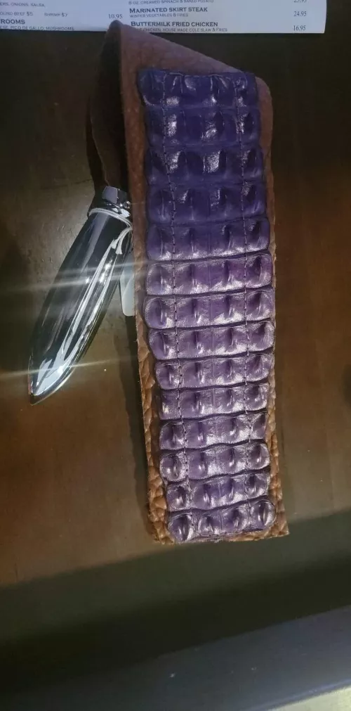 bought this beautiful buffalo🐃 and crocodile🐊 leather paddle last weekend at Exxxotica in Chicago and I love it!