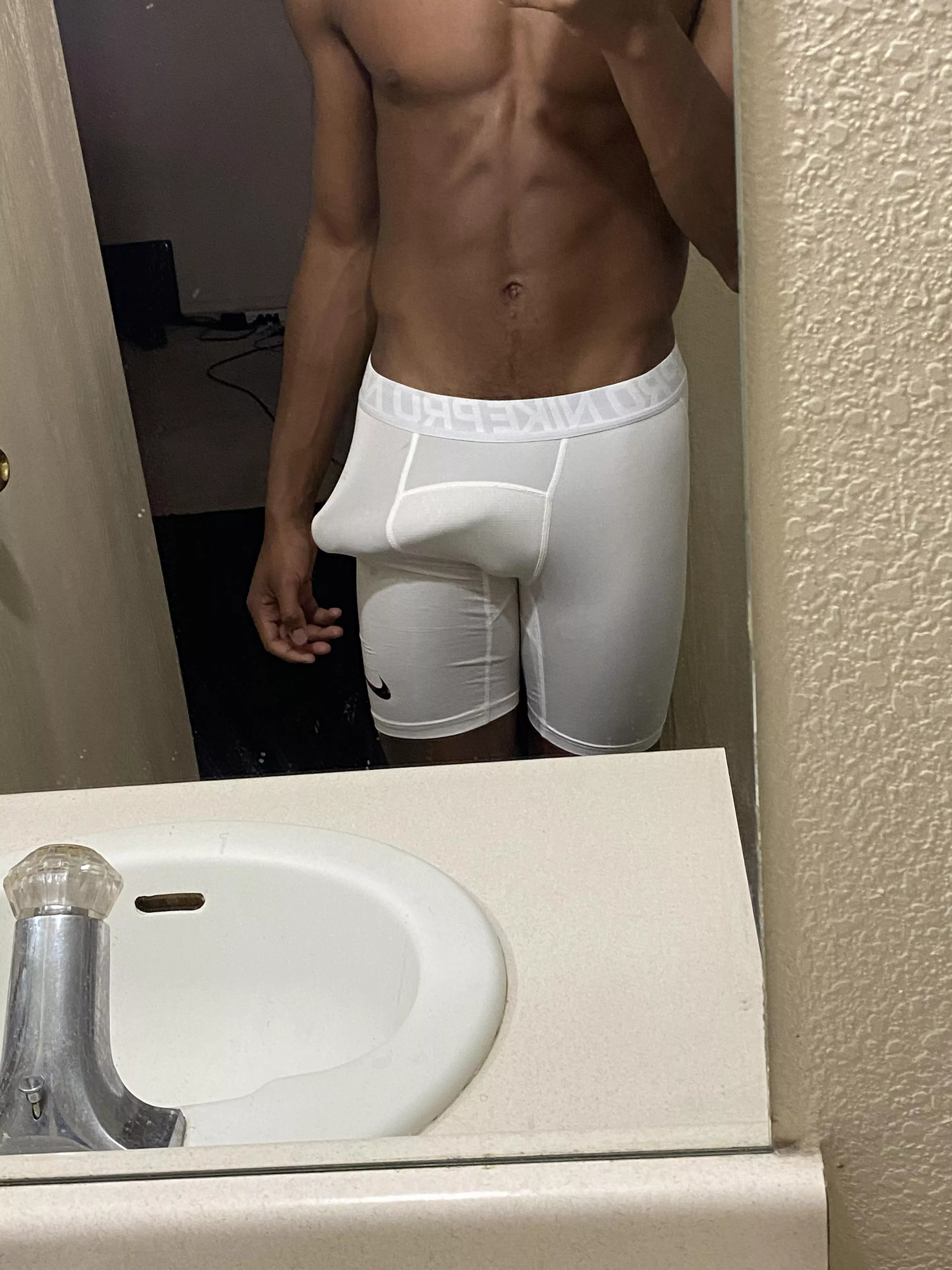 bout to rip out the nike pros