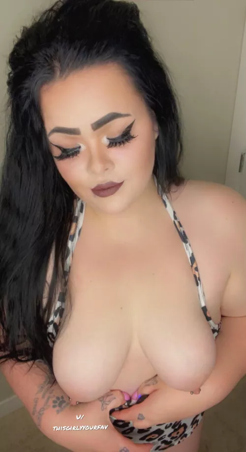 Brown lipstick is pretty cute